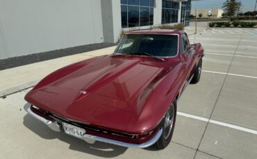 Chevrolet-Corvette-1967-Coupe-1