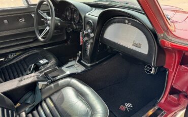 Chevrolet-Corvette-1967-Coupe-15