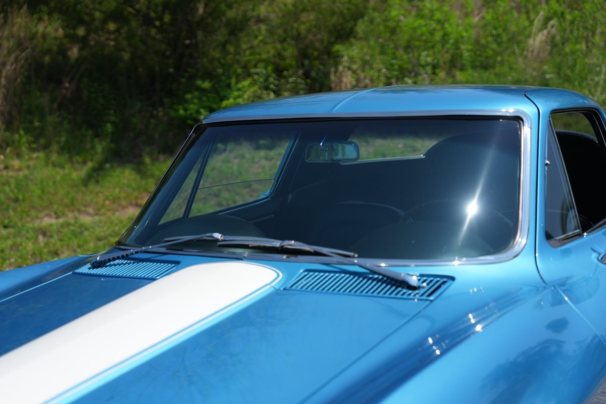 Chevrolet-Corvette-1967-Coupe-16