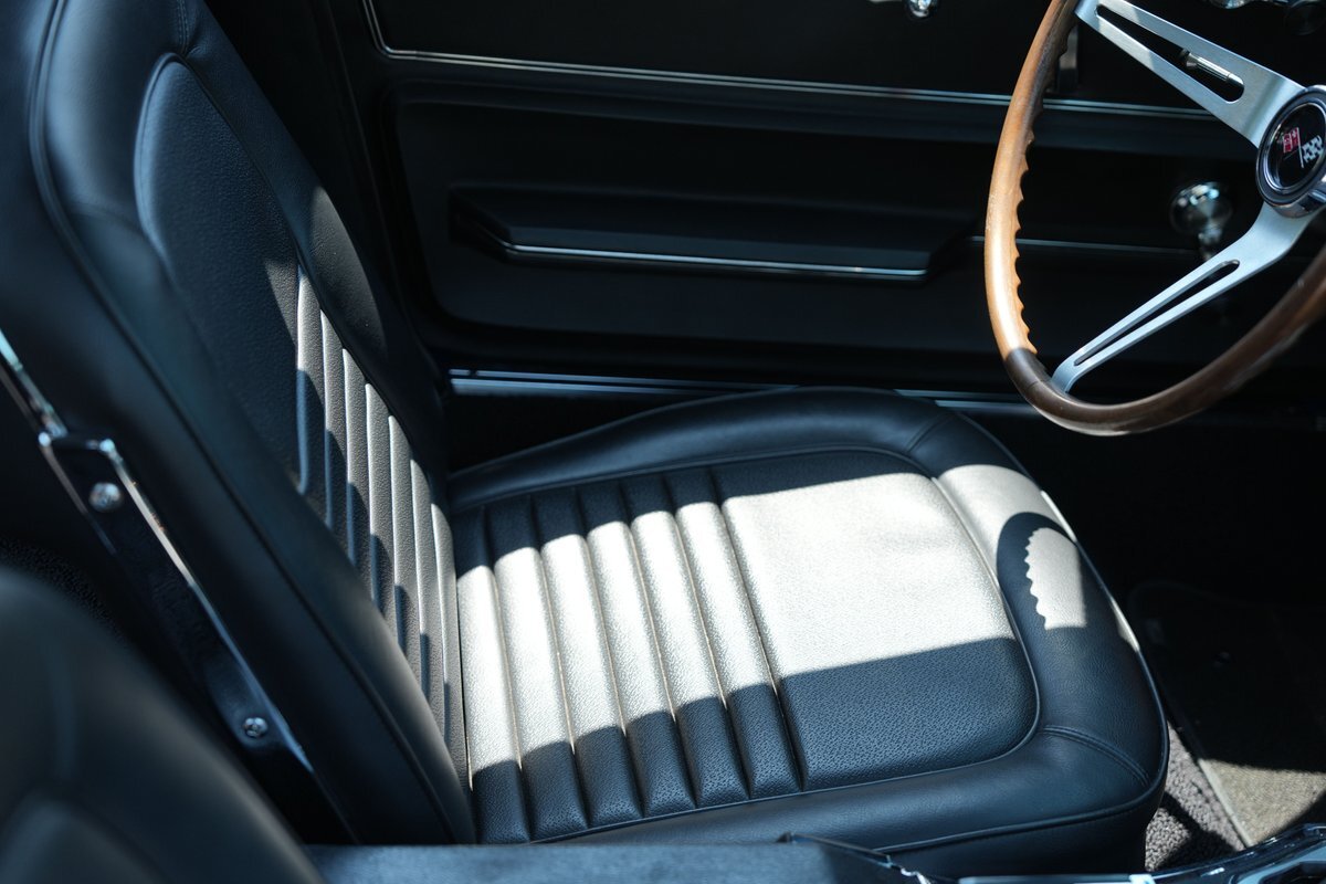 Chevrolet-Corvette-1967-Coupe-19