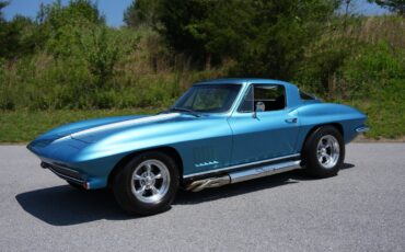 Chevrolet-Corvette-1967-Coupe-2