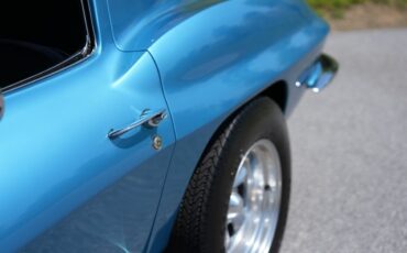 Chevrolet-Corvette-1967-Coupe-21