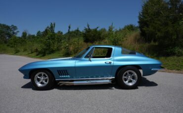 Chevrolet-Corvette-1967-Coupe-3