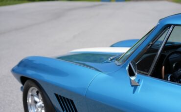Chevrolet-Corvette-1967-Coupe-31