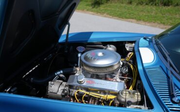 Chevrolet-Corvette-1967-Coupe-34
