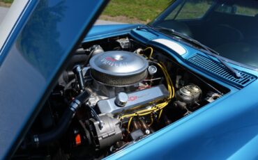 Chevrolet-Corvette-1967-Coupe-35