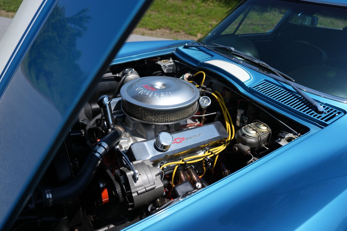Chevrolet-Corvette-1967-Coupe-35