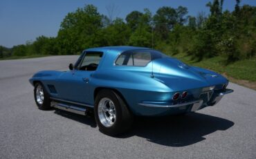 Chevrolet-Corvette-1967-Coupe-4