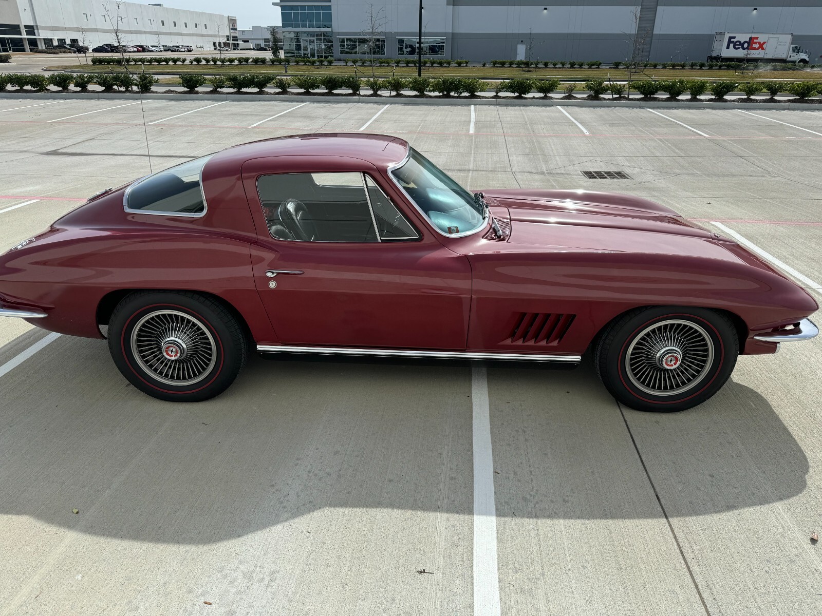 Chevrolet-Corvette-1967-Coupe-4