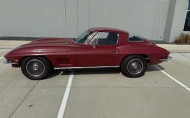 Chevrolet-Corvette-1967-Coupe