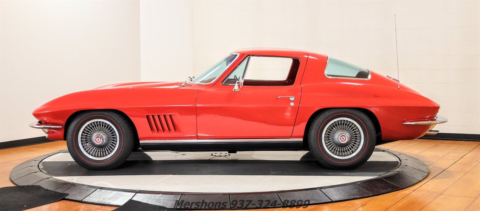 Chevrolet-Corvette-1967-Coupe-5