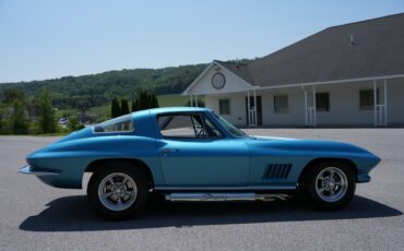 Chevrolet-Corvette-1967-Coupe-7