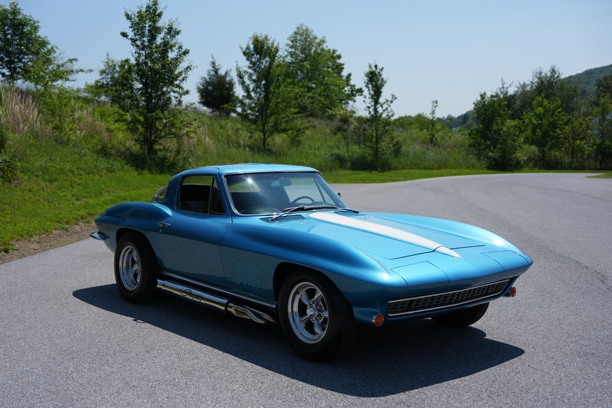 Chevrolet-Corvette-1967-Coupe-8