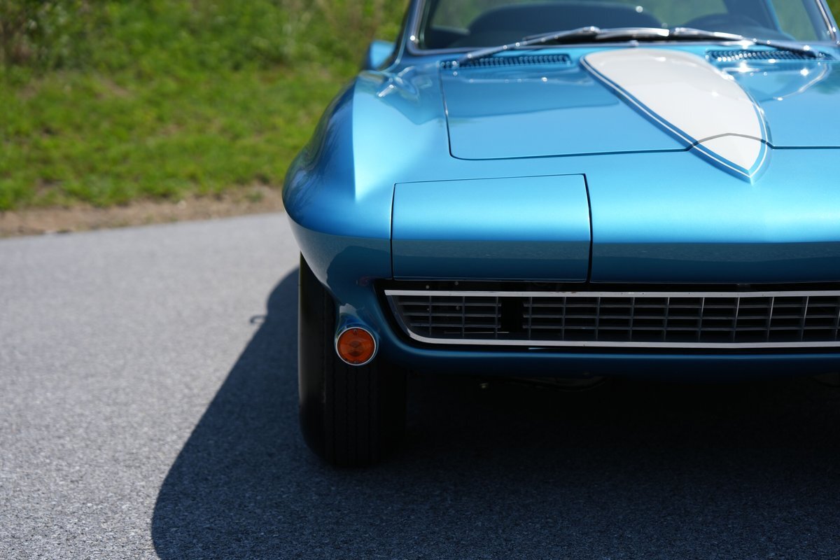 Chevrolet-Corvette-1967-Coupe-9