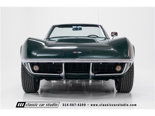 Chevrolet-Corvette-1968-Convertible-2