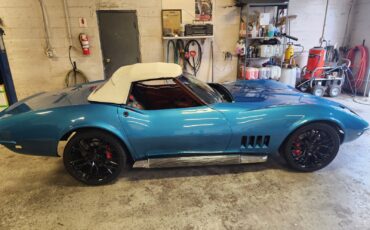 Chevrolet-Corvette-1968-Convertible-2