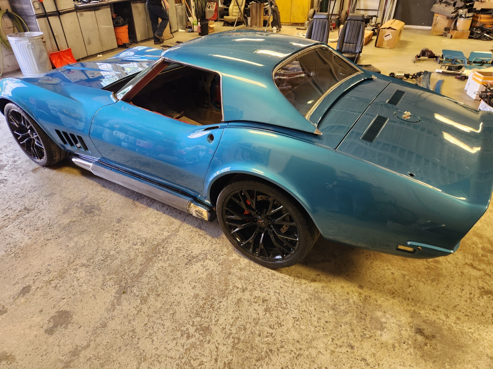 Chevrolet-Corvette-1968-Convertible-36