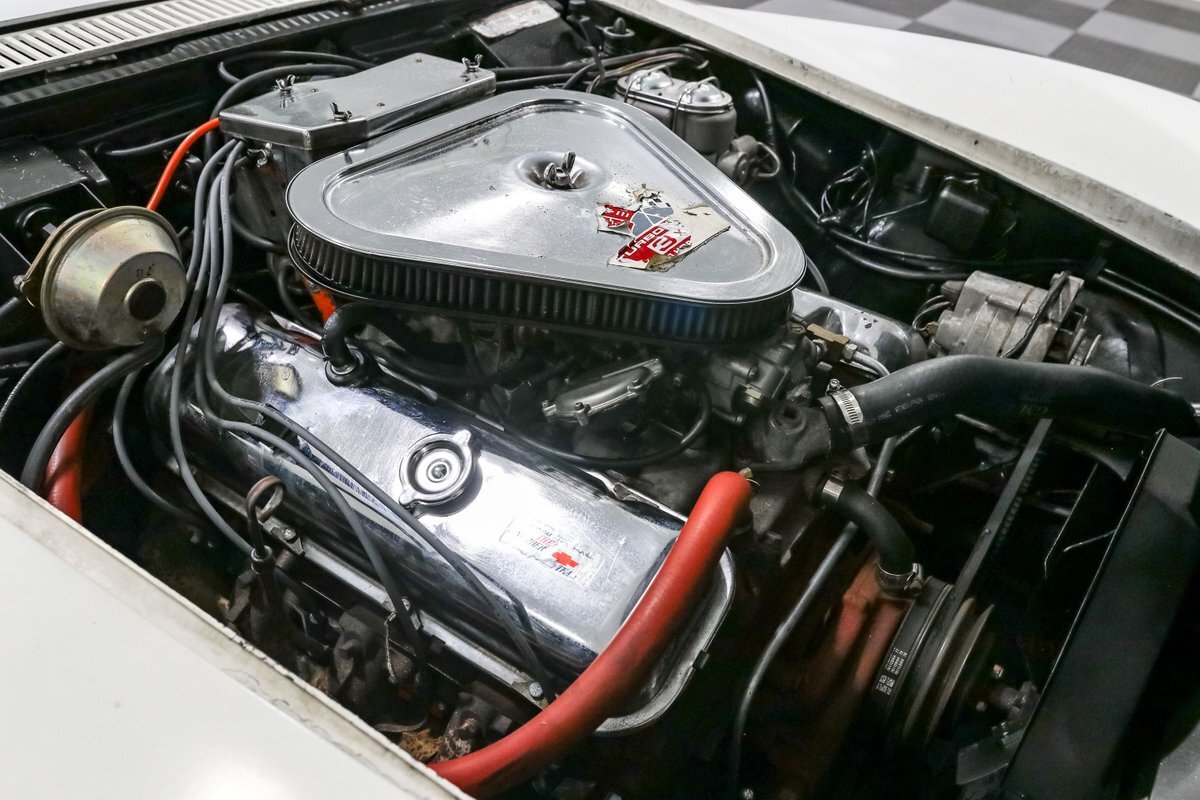 Chevrolet-Corvette-1968-Coupe-10