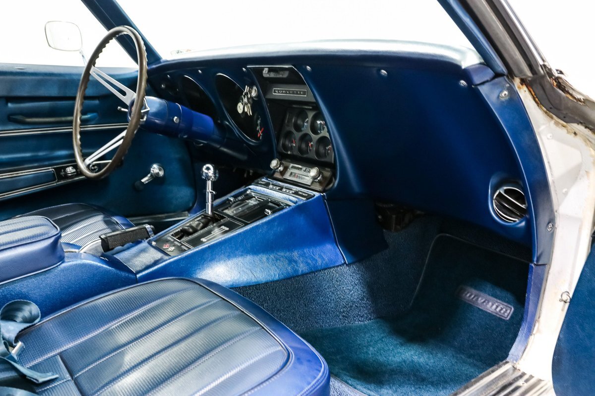 Chevrolet-Corvette-1968-Coupe-16