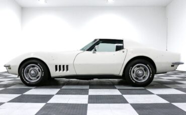 Chevrolet-Corvette-1968-Coupe-3