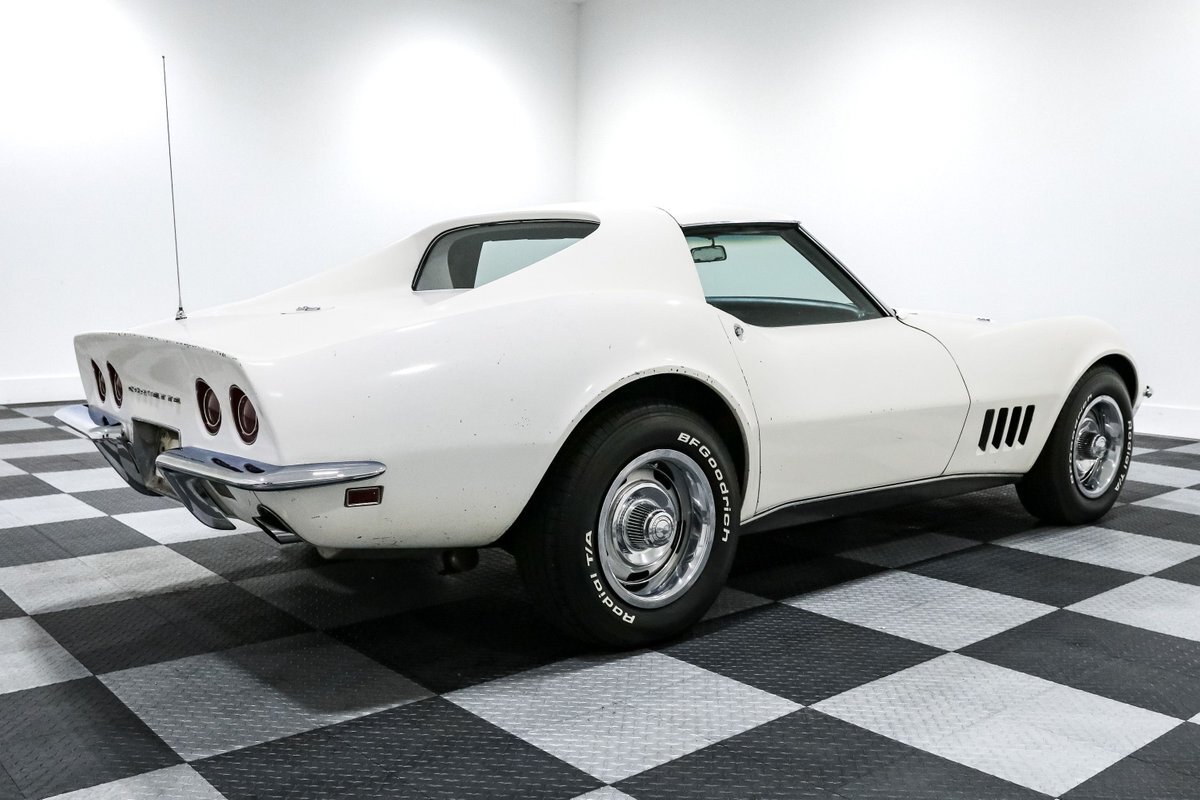 Chevrolet-Corvette-1968-Coupe-6