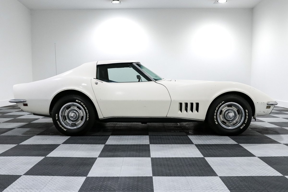 Chevrolet-Corvette-1968-Coupe-7