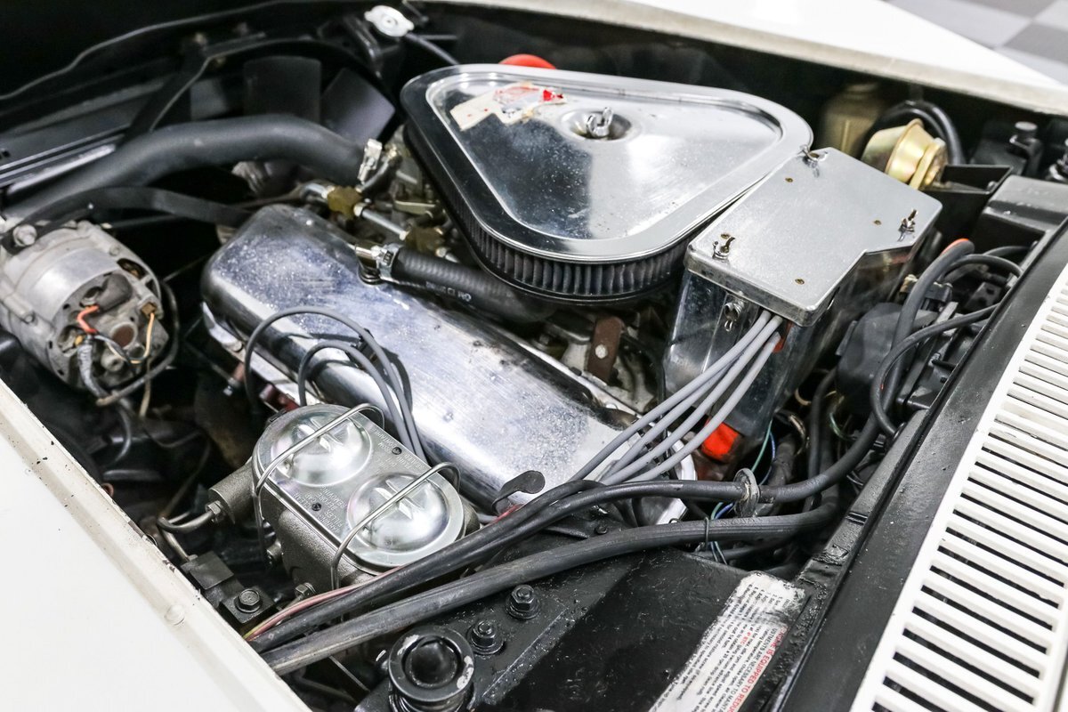 Chevrolet-Corvette-1968-Coupe-9
