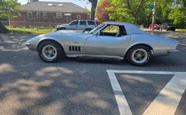 Chevrolet-Corvette-1968-HARDTOP-CONVERTIBLE-2