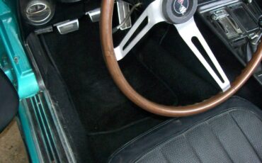 Chevrolet-Corvette-1968-green-7