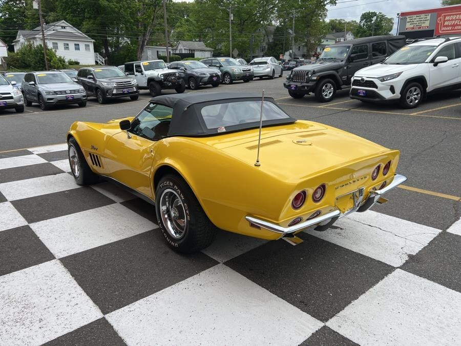 Chevrolet-Corvette-1969-Convertible-12