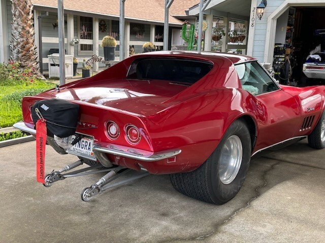 Chevrolet-Corvette-1969-Coupe-9