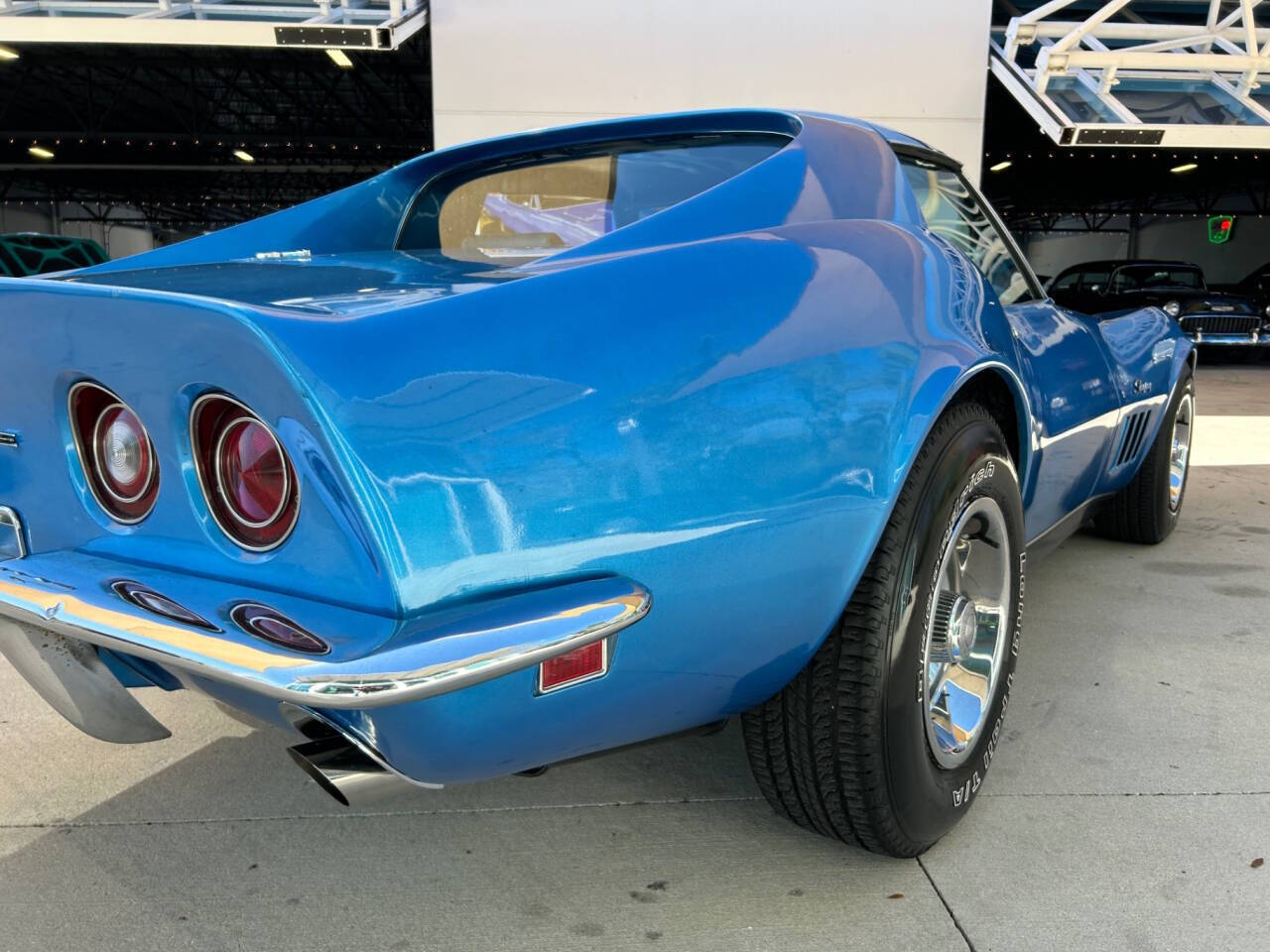 Chevrolet-Corvette-1969-Hatchback-13