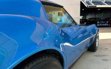 Chevrolet-Corvette-1969-Hatchback-14
