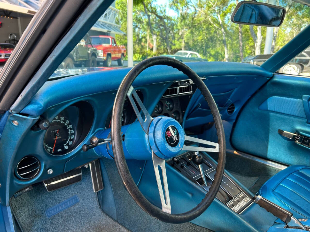 Chevrolet-Corvette-1969-Hatchback-21