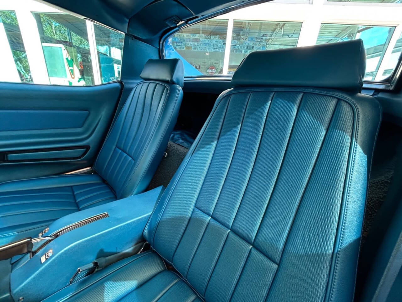 Chevrolet-Corvette-1969-Hatchback-23