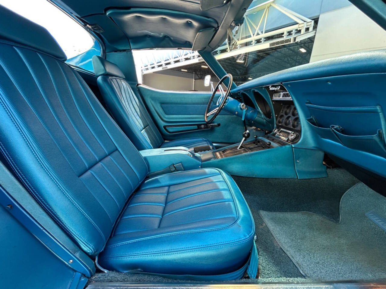 Chevrolet-Corvette-1969-Hatchback-28
