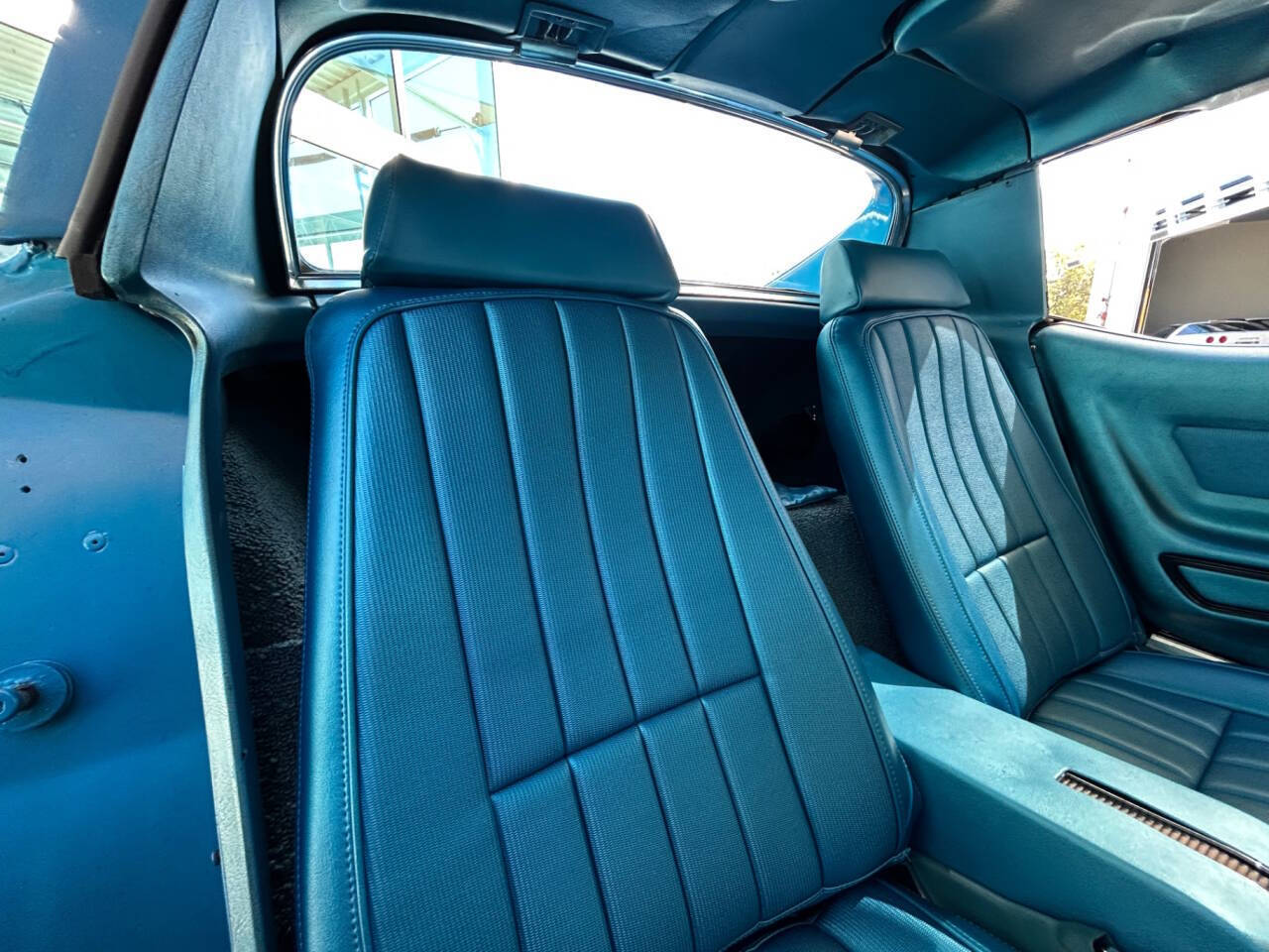 Chevrolet-Corvette-1969-Hatchback-29