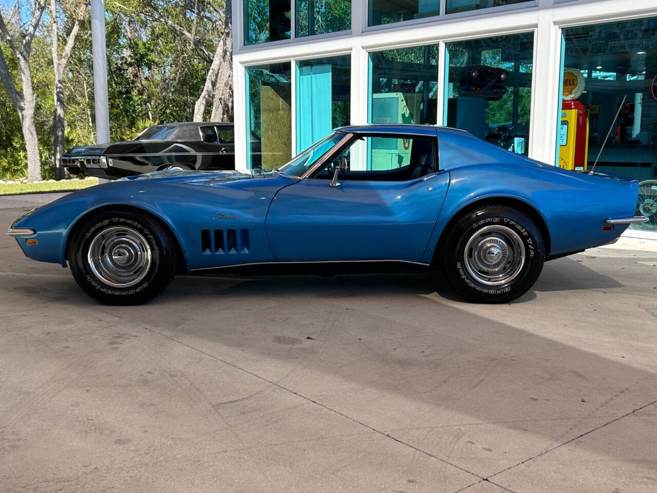 Chevrolet-Corvette-1969-Hatchback-7