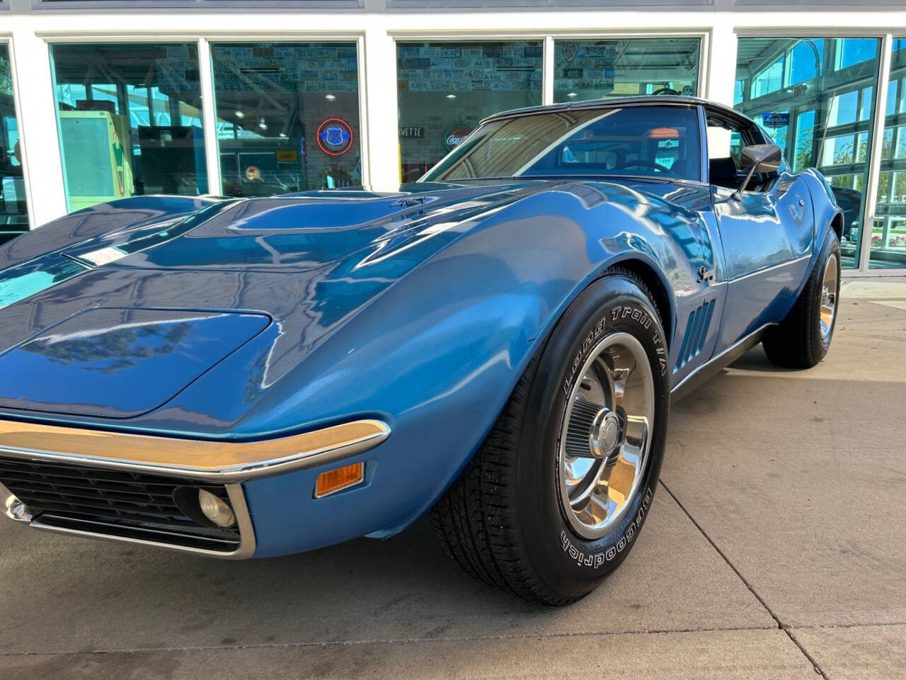 Chevrolet-Corvette-1969-Hatchback-9