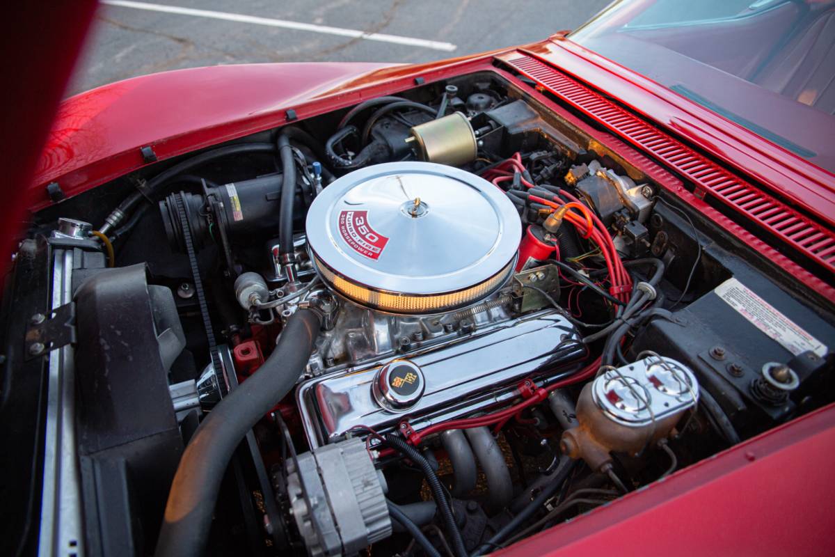 Chevrolet-Corvette-1969-red-12