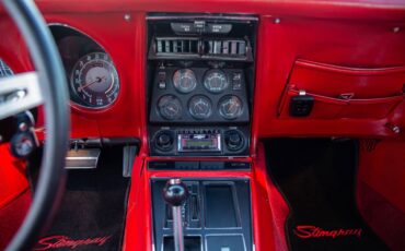 Chevrolet-Corvette-1969-red-17