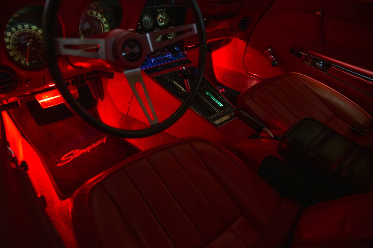 Chevrolet-Corvette-1969-red-23