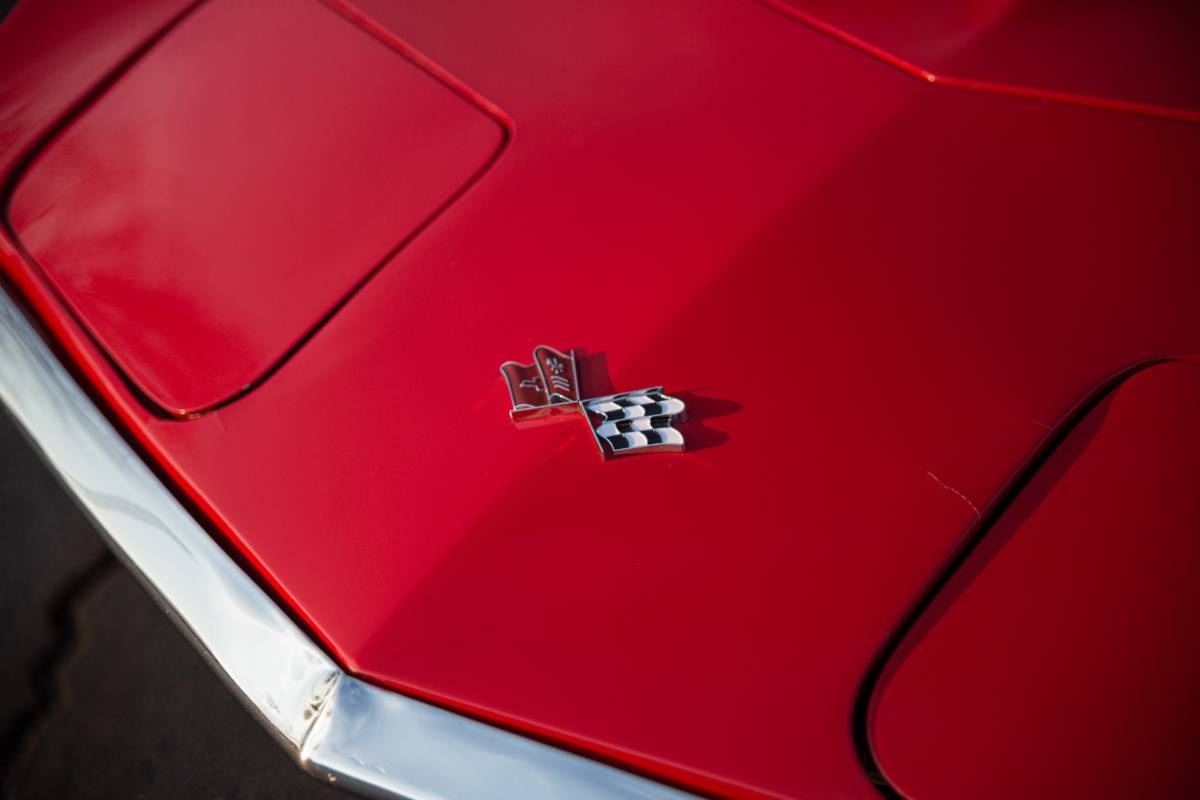 Chevrolet-Corvette-1969-red-9