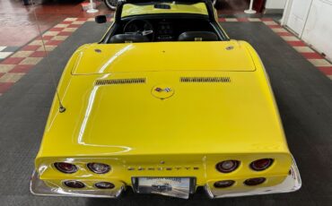 Chevrolet-Corvette-1970-17