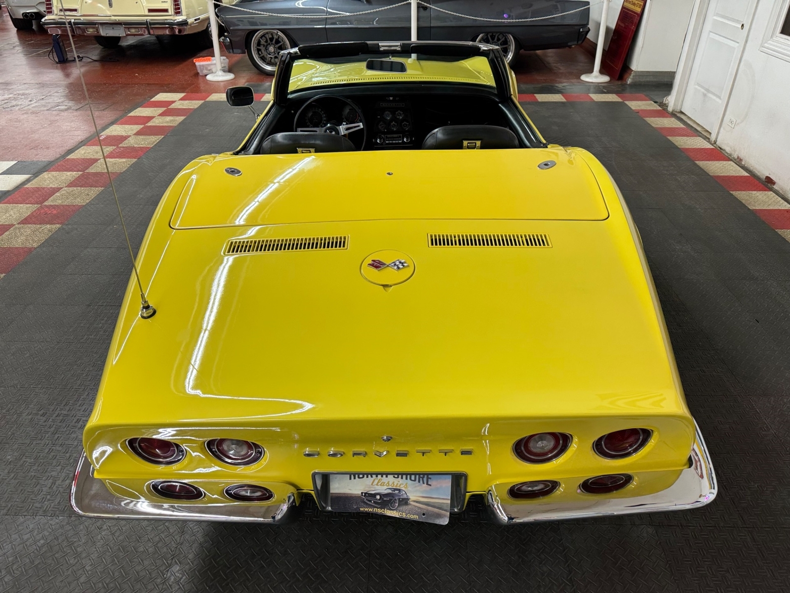 Chevrolet-Corvette-1970-17