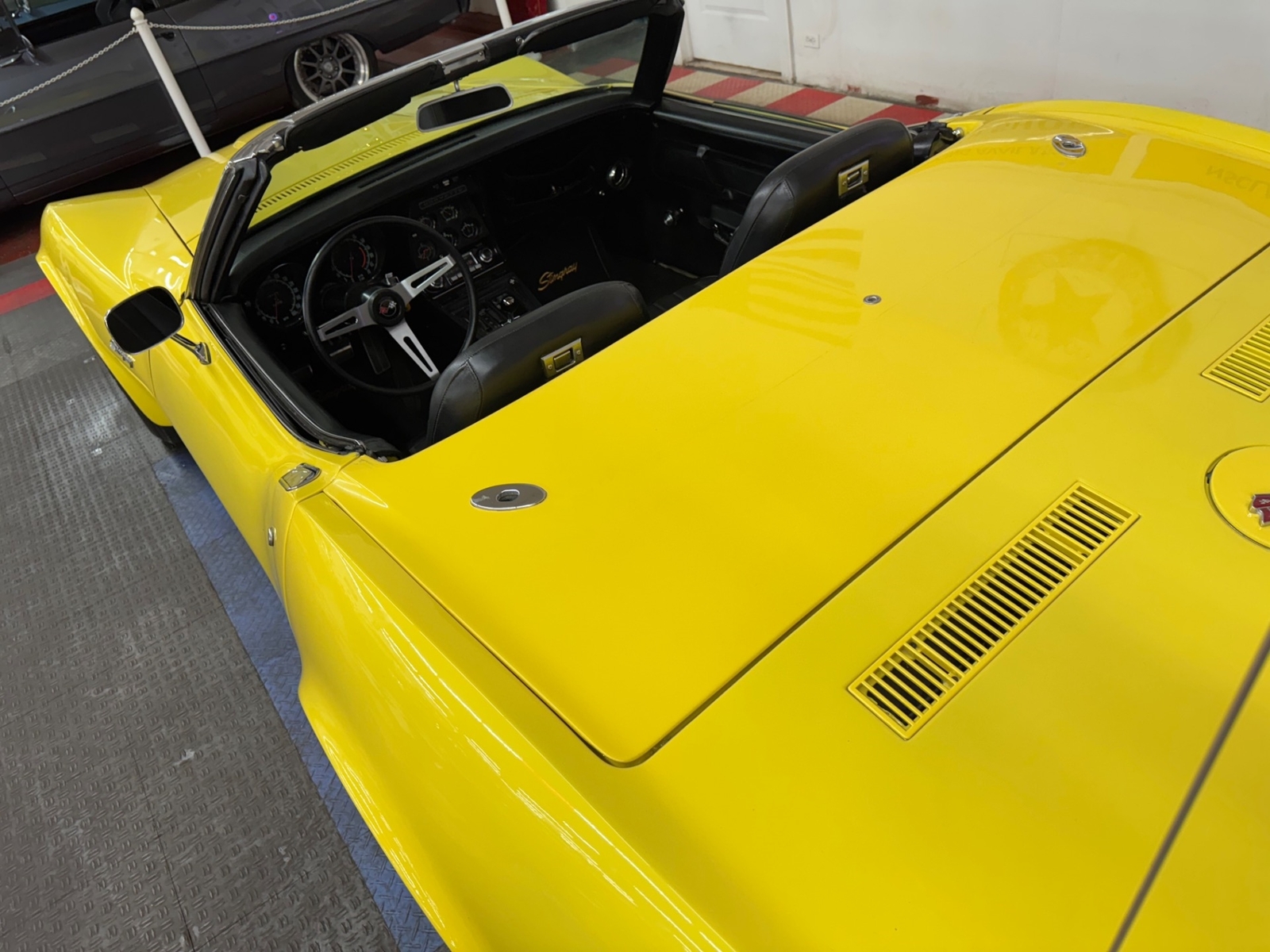 Chevrolet-Corvette-1970-19