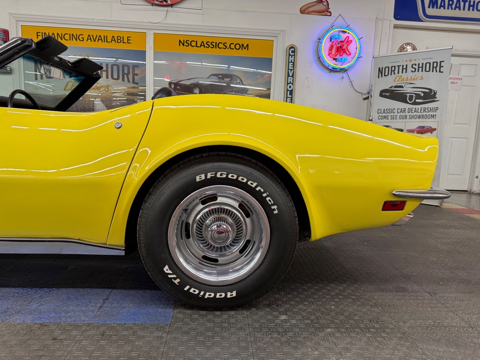 Chevrolet-Corvette-1970-23