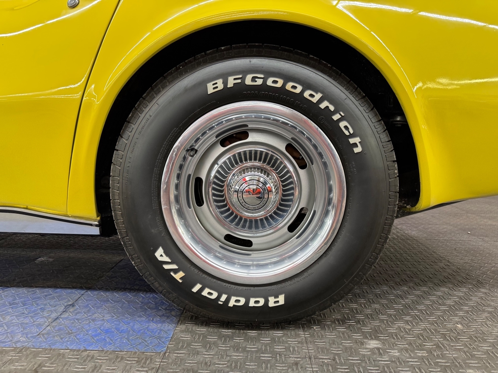 Chevrolet-Corvette-1970-26