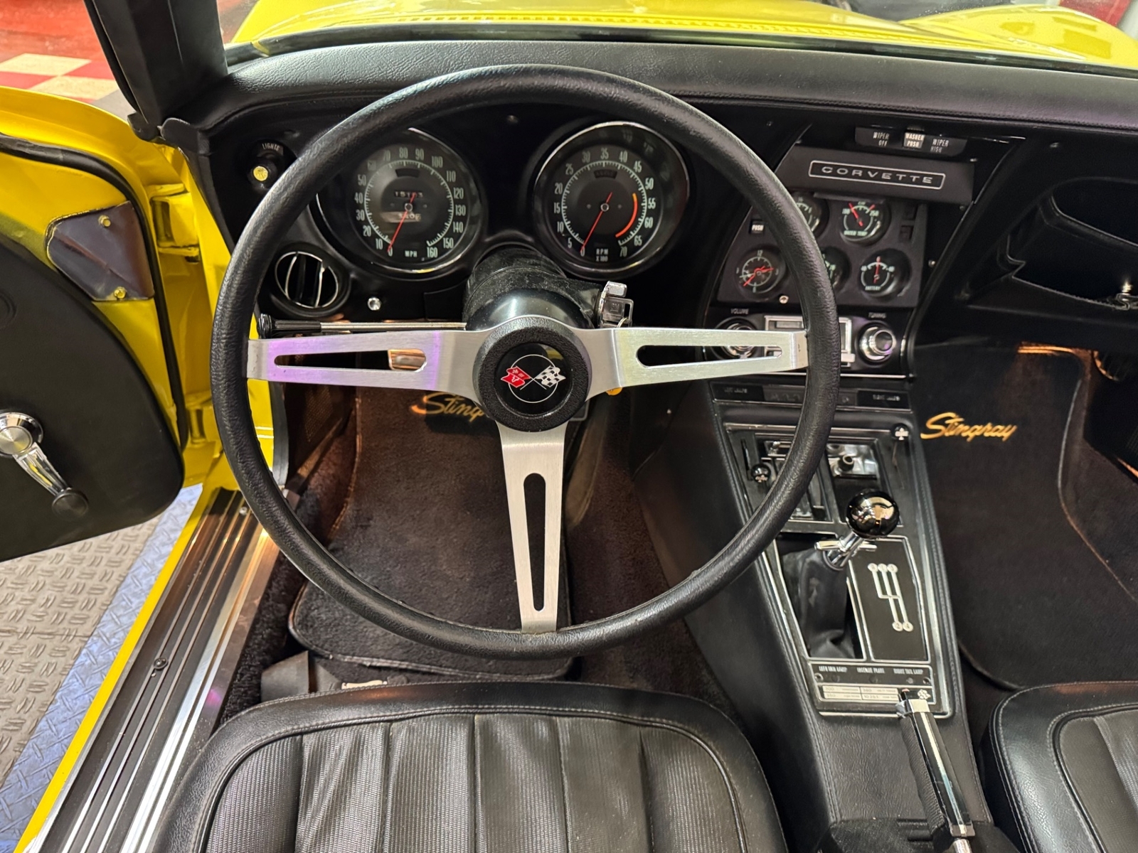 Chevrolet-Corvette-1970-34