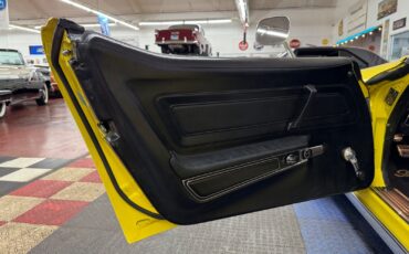Chevrolet-Corvette-1970-38